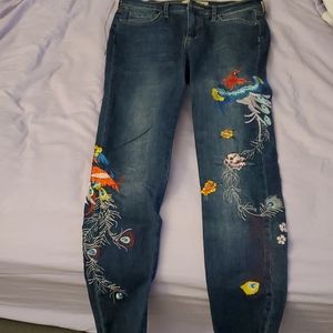 free people size 26 jeans with BEAUTIFUL peacock floral stitch patterns